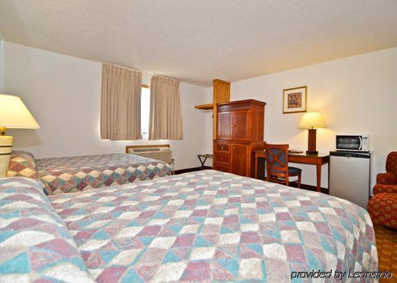 Econo Lodge Inn & Suites Madras Oda fotoğraf