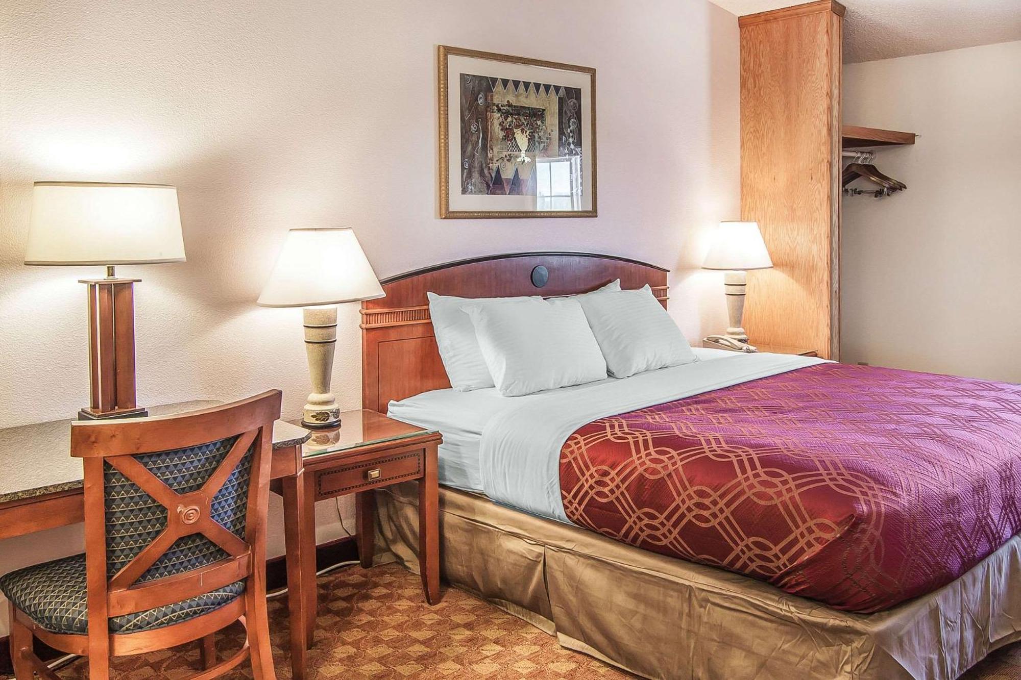 Econo Lodge Inn & Suites Madras Dış mekan fotoğraf