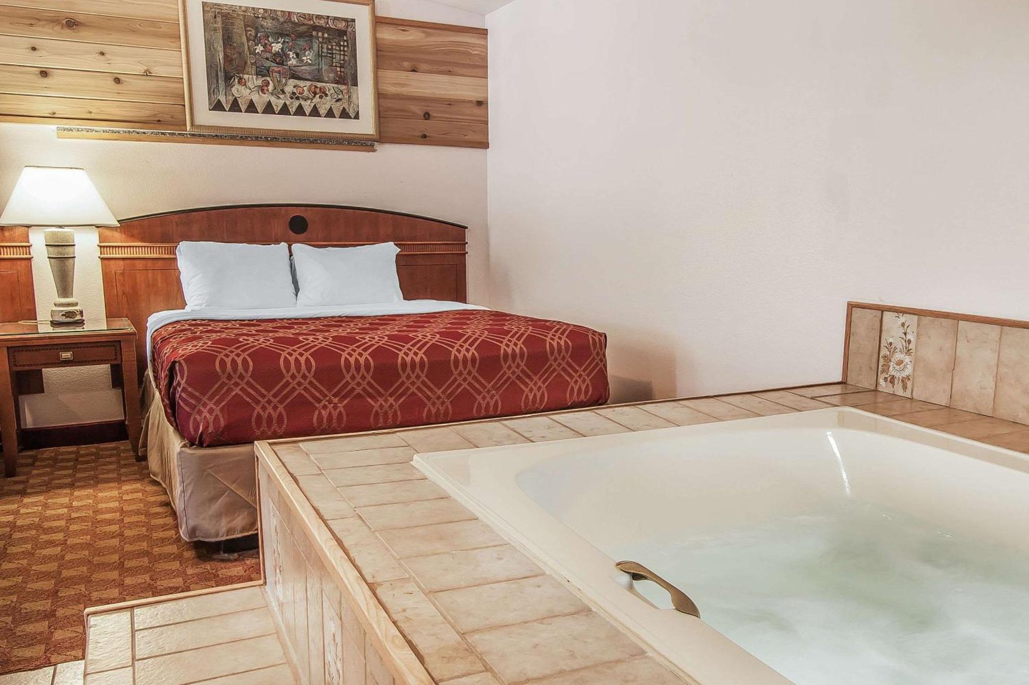 Econo Lodge Inn & Suites Madras Dış mekan fotoğraf