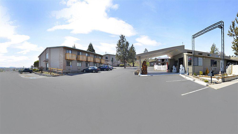 Econo Lodge Inn & Suites Madras Dış mekan fotoğraf